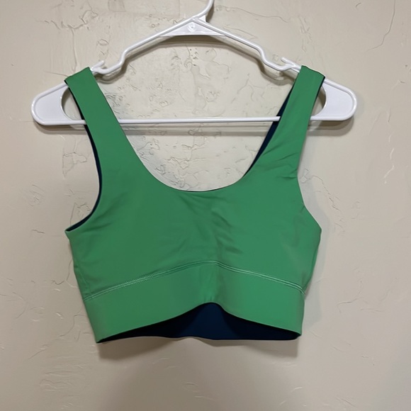 REVERSIBLE Sports Bra by Fabletics - Picture 4 of 4